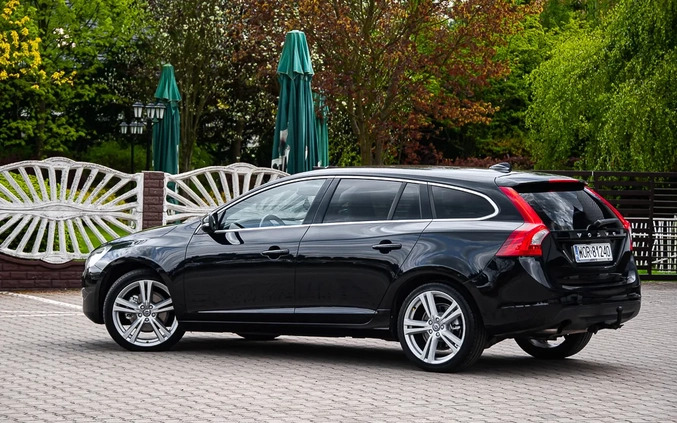 Volvo V60 cena 36900 przebieg: 270000, rok produkcji 2011 z Żychlin małe 742